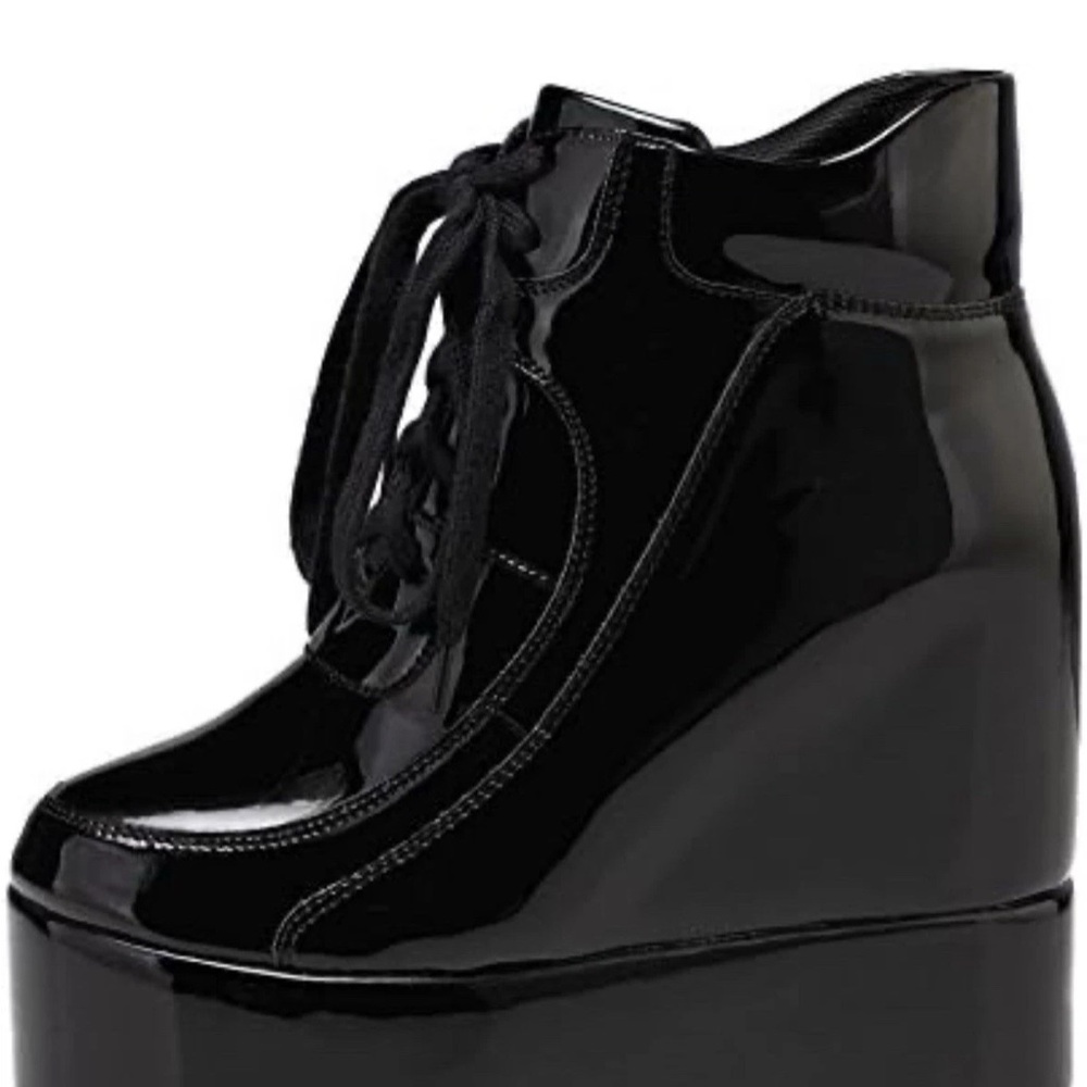 Black Low top Dune Size 8 SHEIN Brand